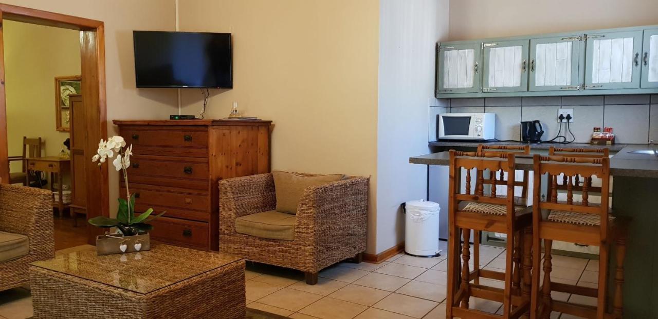 Celtis Country Lodge & Restaurant Middelburg  Экстерьер фото